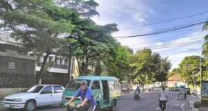 Langit Cerah Warnai Hari Pertama 2025 di Bandung, Warga Manfaatkan untuk Berolahraga