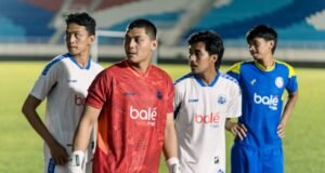 Jersey Baru Arema FC Musim 2025/26 Resmi Diluncurkan, Begini Tampilannya!