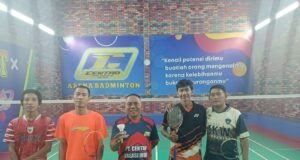 Turnamen Dadakan PB Centro Jadi Ajang Kebersamaan Pecinta Badminton Karawang