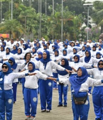 Budayakan Olahraga, Kemenpora Gelar Rabu Bugar Senam Terapi Lien Tien Kung