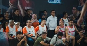 Meriahkan Jogja Run D-City 2026, Wamenpora Tonton Laga Basket De Legend vs UGM Star dan Penampilan Ndarboy Genk