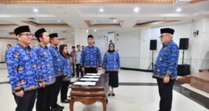 Lantik Pejabat Fungsional, Sesmenpora Gunawan Harap Para Pegawai Kemenpora Konsisten Mengabdi pada Negara